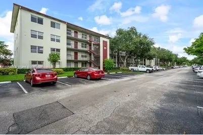13255 SW 7th Ct #403D, Pembroke Pines, FL 33027 - Photo 2