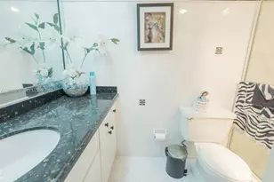 250 174th St, Sunny Isles Beach, FL 33160 - Photo 32