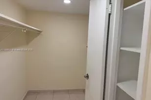 5401 Collins Ave, Miami Beach, FL 33140 - Photo 22