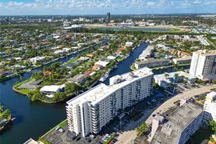 401 Golden Isles Dr, Hallandale Beach, FL 33009 - Photo 14