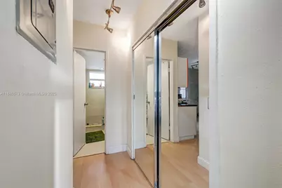 1300 Lincoln Rd #B402, Miami Beach, FL 33139 - Photo 20