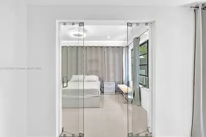 1000 10th St, Miami Beach, FL 33139 - Photo 44