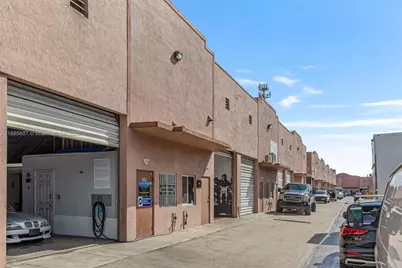 16637 SW 117th Ave, Miami, FL 33177 - Photo 4