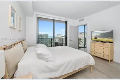 55 SW 9th St #3506, Miami, FL 33130 - Photo 10