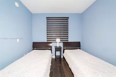 17150 N Bay Rd #2914, Sunny Isles Beach, FL 33160 - Photo 32