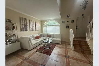 250 NW 151st Ave, Pembroke Pines, FL 33028 - Photo 4