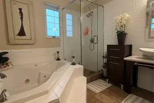 250 NW 151st Ave, Pembroke Pines, FL 33028 - Photo 52