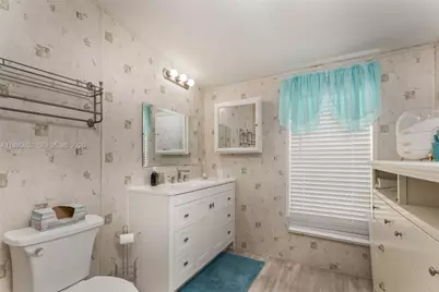 1800 SW 85th Ave, Davie, FL 33324 - Photo 18