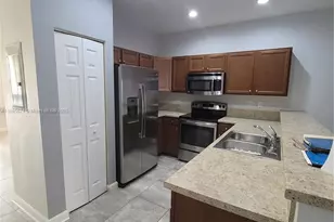 3213 SE 5th Ct, Homestead, FL 33033 - Photo 6