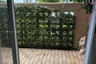 10245 NW 9th St Cir, Miami, FL 33172 - Photo 4