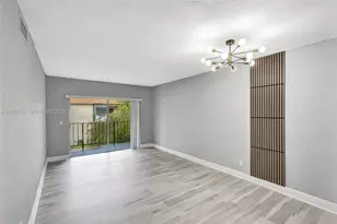 13980 NE 2nd Ct, Miami, FL 33161 - Photo 2