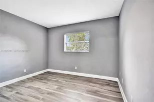 13980 NE 2nd Ct, Miami, FL 33161 - Photo 6