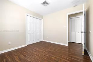 100 Huron Ave, Tampa, FL 33606 - Photo 28