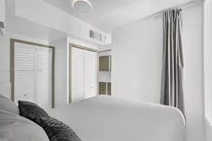 1750 N Bayshore Dr, Miami, FL 33132 - Photo 12