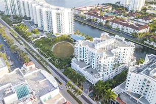 3030 NE 188th St, Aventura, FL 33180 - Photo 30
