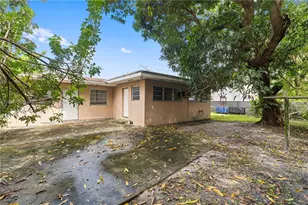 1170 NW 87th St, Miami, FL 33150 - Photo 6