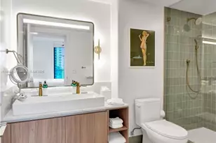 159 NE 6th St, Miami, FL 33132 - Photo 22