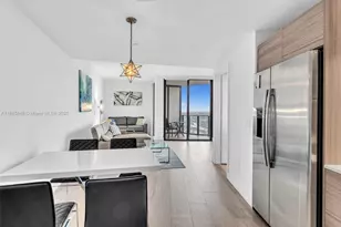 121 NE 34th St, Miami, FL 33137 - Photo 10