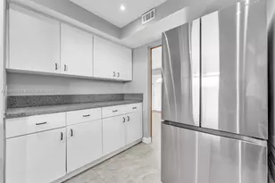 10927 SW 71st Ln, Miami, FL 33173 - Photo 14