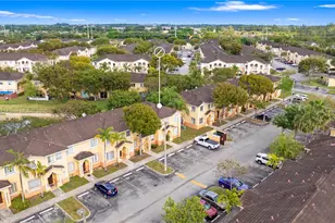 2873 SE 15th Rd, Homestead, FL 33035 - Photo 10