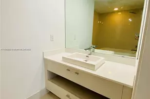 55 SW 9th St, Miami, FL 33130 - Photo 16