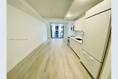 55 SW 9th St #3809, Miami, FL 33130 - Photo 2