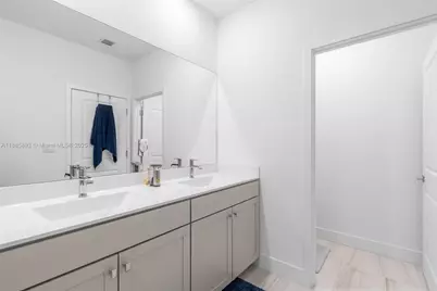 110 SW 171st Way, Pembroke Pines, FL 33027 - Photo 22