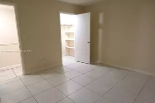 430 Commodore Dr, Plantation, FL 33325 - Photo 1