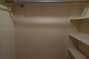 430 Commodore Dr, Plantation, FL 33325 - Photo 10