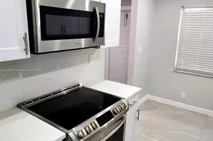 1335 NW 94th Way, Coral Springs, FL 33071 - Photo 4