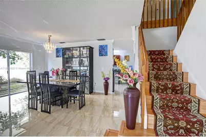 1001 SW 100th Ter, Pembroke Pines, FL 33025 - Photo 8