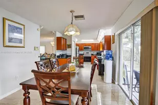 1001 SW 100th Terrace, Pembroke Pines, FL 33025 - Photo 16