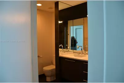 900 Biscayne Blvd #5104, Miami, FL 33132 - Photo 20