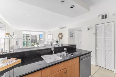 6917 Collins Ave #1505, Miami Beach, FL 33141 - Photo 12