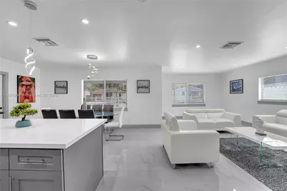 2221 Charleston St, Hollywood, FL 33020 - Photo 4