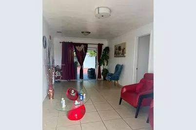 19611 NW 47th Ave, Miami Gardens, FL 33055 - Photo 4