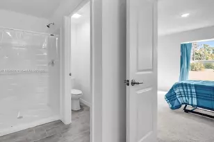 4217 NE 23rd Pl, Cape Coral, FL 33909 - Photo 16