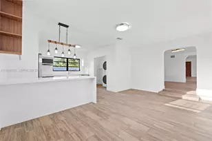 705 E 9th Ln, Hialeah, FL 33010 - Photo 12