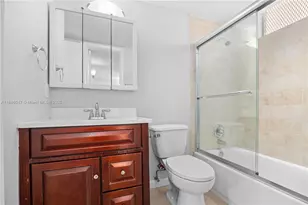 2980 Point E Dr, Aventura, FL 33160 - Photo 20