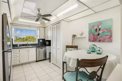 9841 Sunrise Lakes Blvd #307, Sunrise, FL 33322 - Photo 16