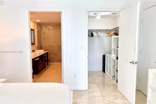 475 Brickell Ave, Miami, FL 33131 - Photo 12