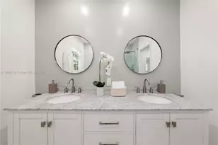 410 S Shore Dr, Miami Beach, FL 33141 - Photo 34