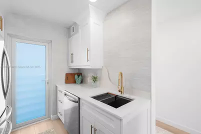 3301 Spanish Trl #207, Delray Beach, FL 33483 - Photo 12