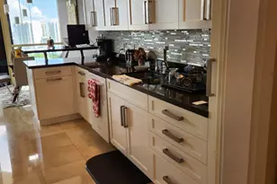 2000 Island Blvd, Aventura, FL 33160 - Photo 14