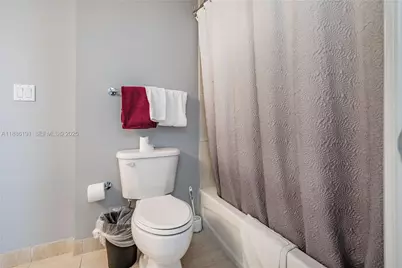1750 N Bayshore Dr #2301, Miami, FL 33132 - Photo 24