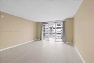 16740 NE 9th Ave, North Miami Beach, FL 33162 - Photo 6