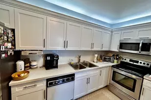 9341 Collins Ave, Surfside, FL 33154 - Photo 6