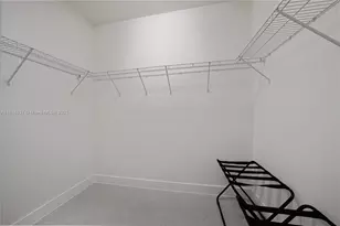 8167 NW 41st St, Doral, FL 33166 - Photo 16