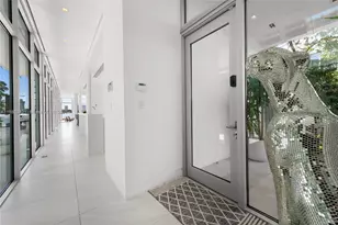 440 S Hibiscus Dr, Miami Beach, FL 33139 - Photo 6