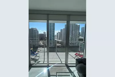 325 S Biscayne Blvd #2321, Miami, FL 33131 - Photo 2